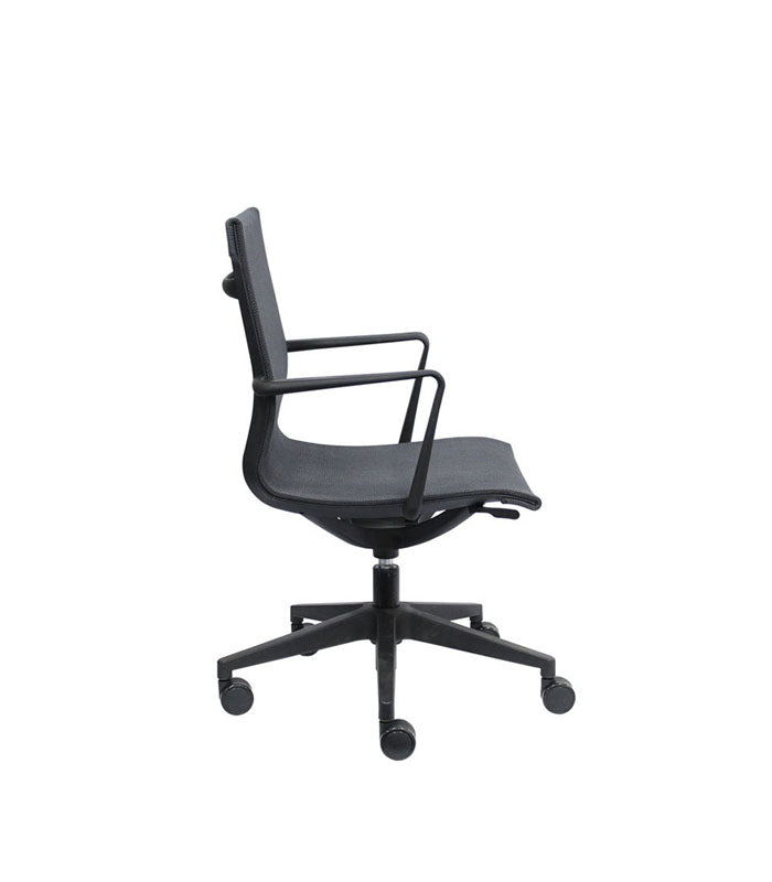 CANIA EXECUTIVE MESH CHAIR