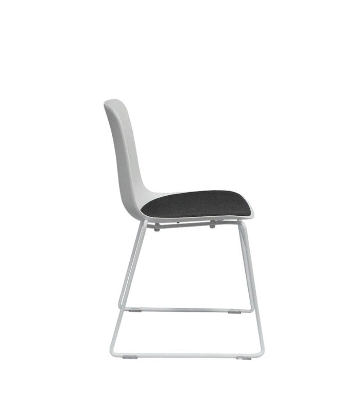 CAPE VISITOR SLED BASE CHAIR